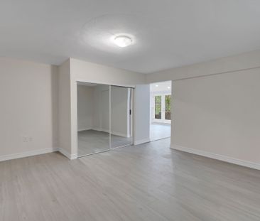 For Lease - 16 Waddington Crescent, Barrie, Ontario - Photo 1