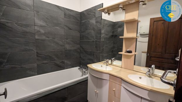 Location Appartement 5 pièces 129m² GUER 56380 - Photo 1