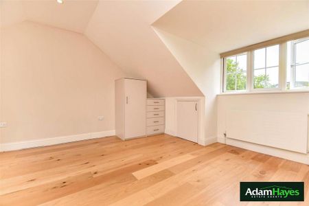 4 bedroom semi-detached house to rent - Photo 3