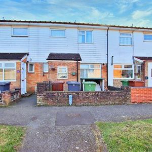 Byron Avenue, Borehamwood WD6, London - Photo 3