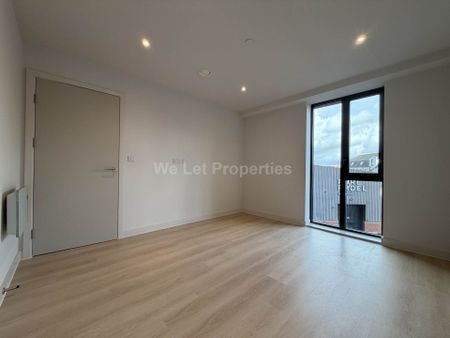 Price £1,700 pcm - Available Now - Furnished / Unfurnished - Photo 4