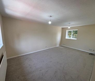 2 bedroom maisonette to rent - Photo 6