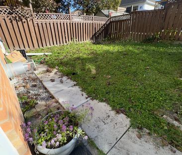 For Lease - 35 Champine Square, Clarington, Ontario - Photo 3