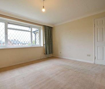 Godley Road, Byfleet, West Byfleet, Surrey, KT14 - Photo 6