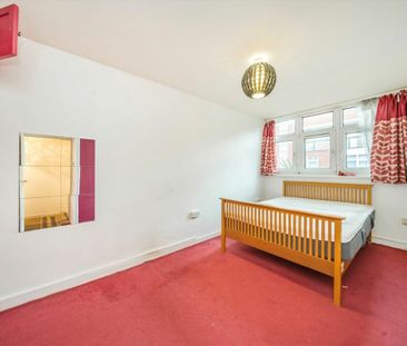 Woking Close, SW15, London - Photo 2