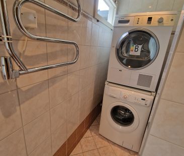 Rödklövervägen, Hässelby - Photo 1