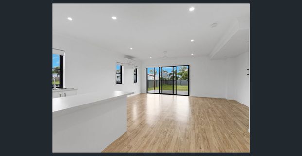 WAKE UP TO OCEAN VIEWS, WALK TO BEACH/SHOPS, AC/FENCED YARD - Photo 1