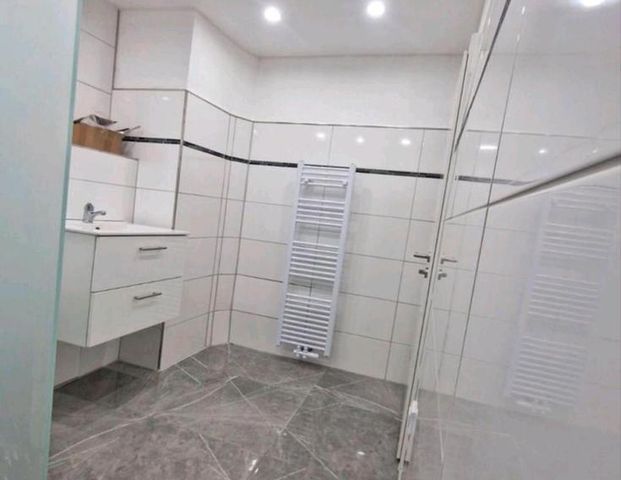 Erstbezug nach Voll-Sanierung 2 Zi. Ludwigshsfen Mundenheim - Photo 1