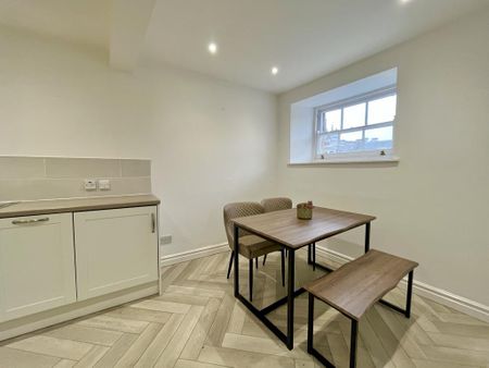 2 bedroom apartment to rent - Photo 4