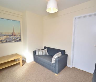 4 bedroom semi-detached house to rent - Photo 1