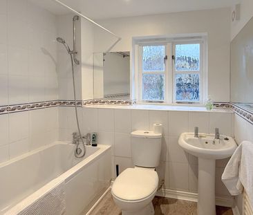 Coopers Court, Hertford - Photo 5