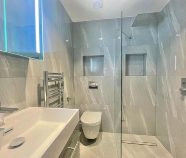 2 bedroom terraced house to rent - Photo 3