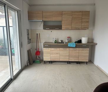 Studio/Γκαρσονιέρα για ενοικίαση Άγιος Κοσμάς (Εύοσμος) - Φωτογραφία 4