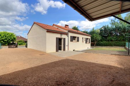 Location Maison 3 pièces 62m² LE CENDRE 63670 - Photo 4