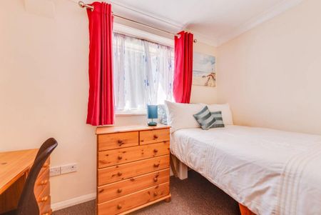 5 bedroom house to rent - Photo 4