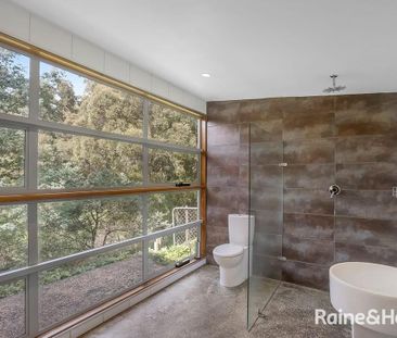 Neat Two-Bedroom Home - Photo 5