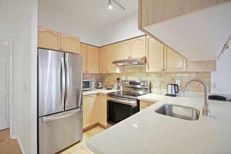For Lease - 909 Bay Street Unit# 1806, Toronto, Ontario - Photo 2