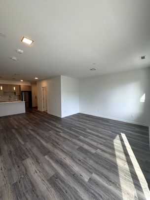 For Lease - 4842 Bank Street Unit# 212, Blossom Park - Airport and Area, Ontario - Photo 1