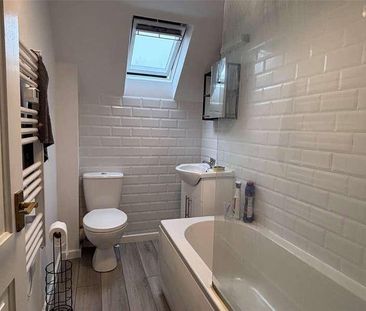 Grange Court, Northway, Tewkesbury, Gloucestershire, GL20 - Photo 6