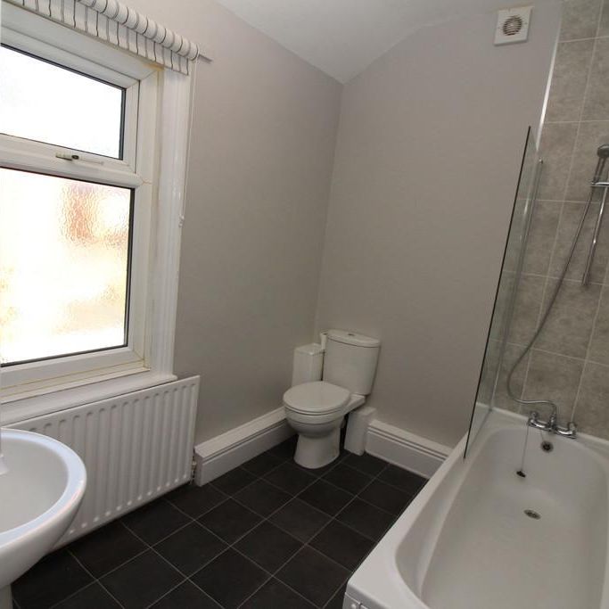 2 bedroom house to rent - Photo 1