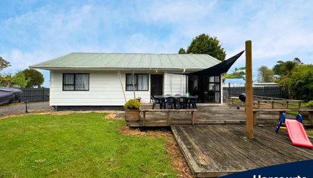 Private, Spacious Backyard - Photo 4