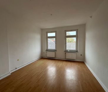 2-Zimmer-Dachgeschosswohnung mit Balkon in Wilhelmshaven, Nähe Kurp... - Photo 3