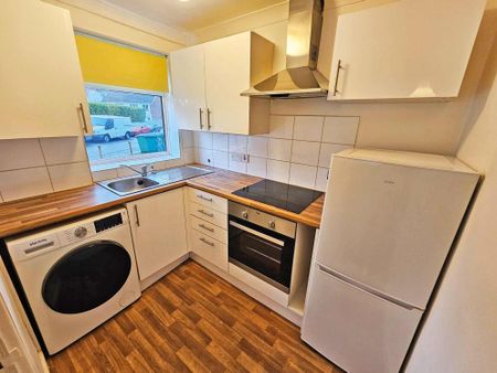 Thornhill Park Road, Southampton - Photo 4