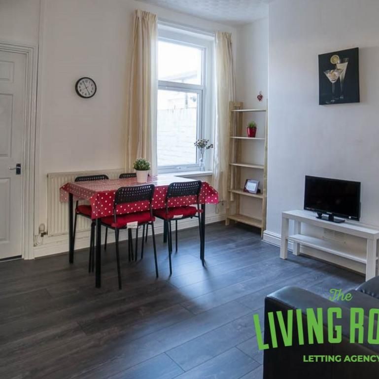 4 bedroom house to rent - Photo 1