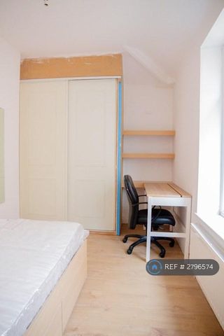 6 bedroom semi-detached house to rent - Photo 4