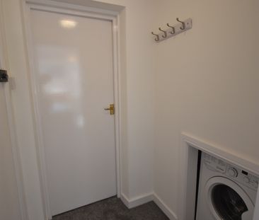 1 bed Apartment - To Let - Photo 6