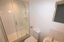 2 Bed Property To Rent - Photo 5