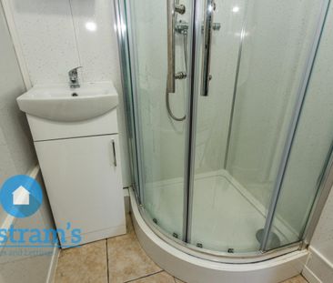 3 bed Mid Terraced House for Rent - Photo 2