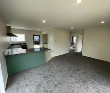 2 Bedroom Cozy Unit in Central Ranui - Photo 6