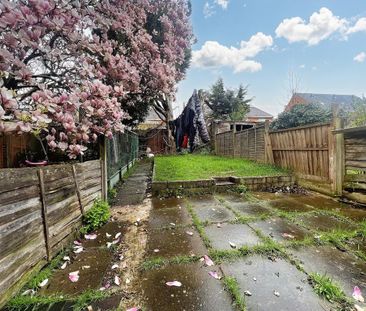 3 bedroom terraced house to rent - Photo 3