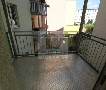 Mit Aufzug! Schöne 2-Raum-Whg. mit Balkon, Bad mit Wanne & Dusche! ... - Photo 2