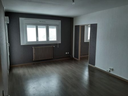 Location - Appartement T4 - 75 m² - Maîche - Photo 2