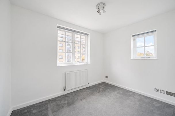 4 bedroom townhouse to rent - Photo 1