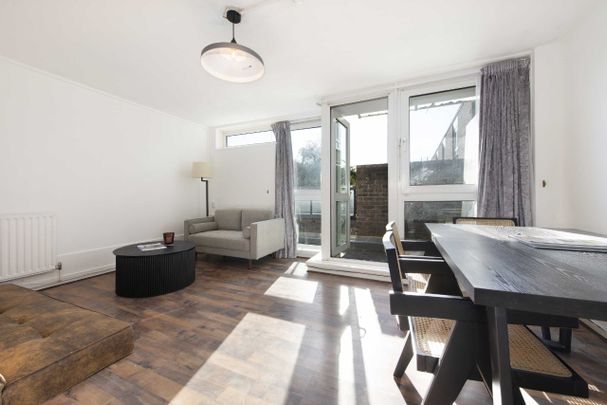 Oakley Square, Camden, NW1, London - Photo 1