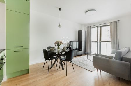 Piękny apartament przy ul. Gajowej - Zdjęcie 2