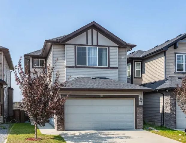 3 bed plus two dens, 2.5 bath, FULL house available for rent in Panorama Hills! | 289 Panton Way Northwest, Calgary - Photo 1