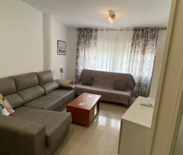 Alquiler de piso en Calle Nenufar - Photo 2