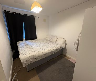 83 Frederick Drive, Peterborough - Photo 5