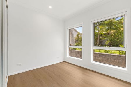 LIGHT-FILLED, BRAND-NEW TWO-BEDROOM GRANNY FLAT WITH PRIVATE ENTRY - Photo 2