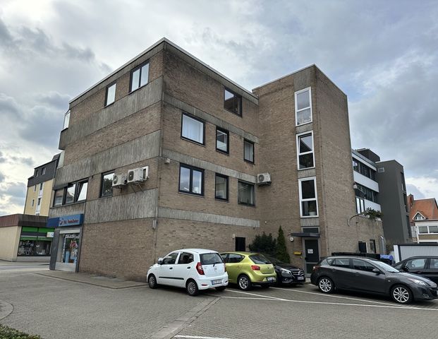 2 Zi.-Wohnung mit großem Balkon und Fahrstuhl im Zentrum von Salzgitter Bad. - Photo 1