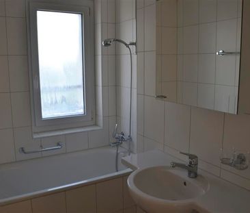 "Ruhige und zentrale 2.5-Zimmerwohnung in Baar" - Foto 4