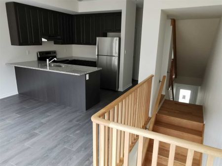 For Lease - 2559 Barbarolli Path, Oshawa, Ontario - Photo 2