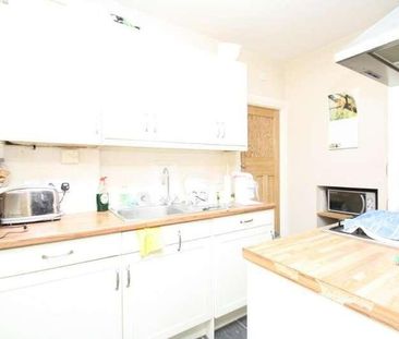 Kenilworth Road, Ashford, TW15 - Photo 5