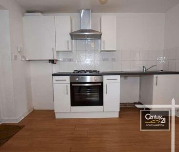 |ref: |, Cox's Lane, Southampton, SO19 - Photo 3