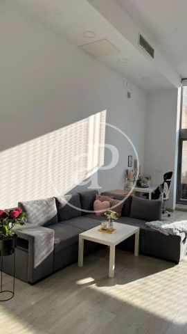 Loft de alquiler en C/ de la Creu Roja, Vara de Quart - Photo 2