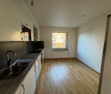 Norra Sjöbogatan 38 – 3 rok (1002) - Photo 1